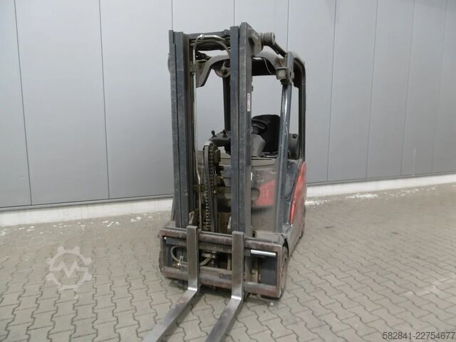 Első homlokrakodó targonca LINDE H 16 T / 391