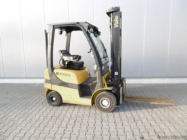 Xe nâng càng trước YALE GDP 20 SVX V2425