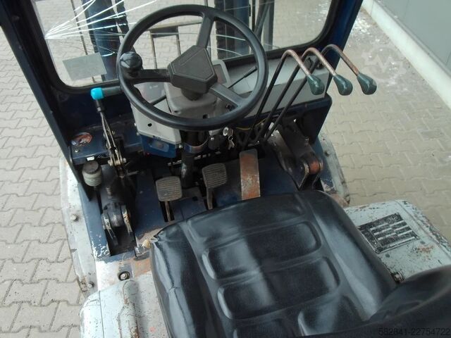 液化石油气叉车 KOMATSU FG 30 T -11E