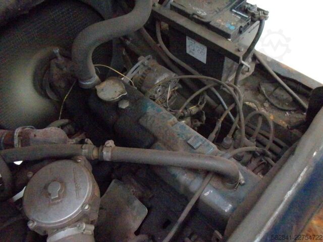 液化石油气叉车 KOMATSU FG 30 T -11E