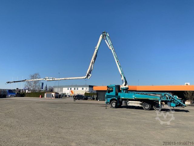 Beton pompası kamyonu MERCEDES-BENZ AROCS 2636 6x4 Euro 6 Betonpumpe SERMAC 4Z36