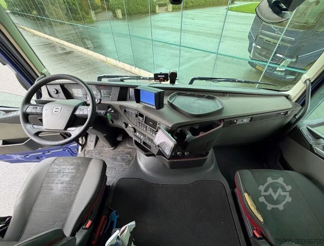 Τυπική μονάδα τράκτορα VOLVO FH 460 GLOBETROTTER 2x TANKS 811.000 KM TOP COND