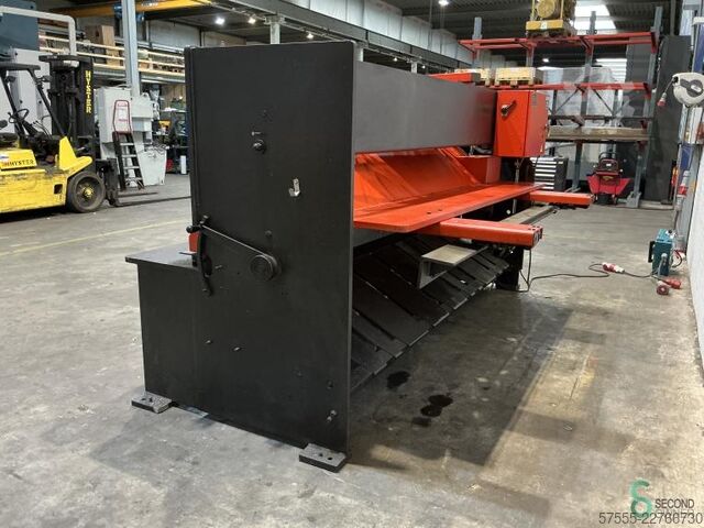 Gunting plat Amada GPN 630 Amada GPN 630