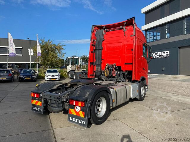Estándar-SZM Volvo FH 13.420 Globetrotter / Automatic / Euro 6D / ...