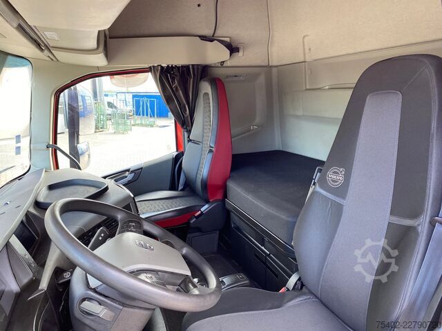 Estándar-SZM Volvo FH 13.420 Globetrotter / Automatic / Euro 6D / ...
