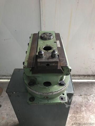 Вертикальная ударная головка Hub 100 mm Ausladung 270 mm