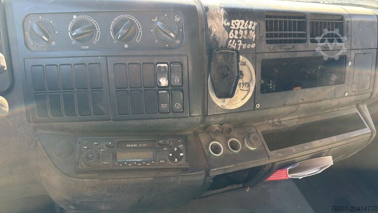 Matkalaukku MAN TGL 8.180 (MANUAL GEARBOX / BOITE MANUELLE / CA...