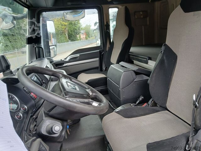 Koukkulava kuorma-auto MAN TGS 26.460 6X2