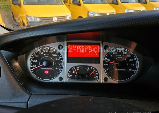 Dėžinis furgonas IVECO Daily 2.3 Koffer Luft. Auto org: 36.700KM 1.Hd