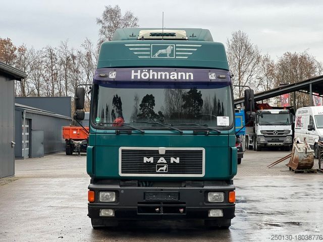 Wechselfahrgestell LKW MAN 25.372 BDF Unterflur mit Ladebordwand