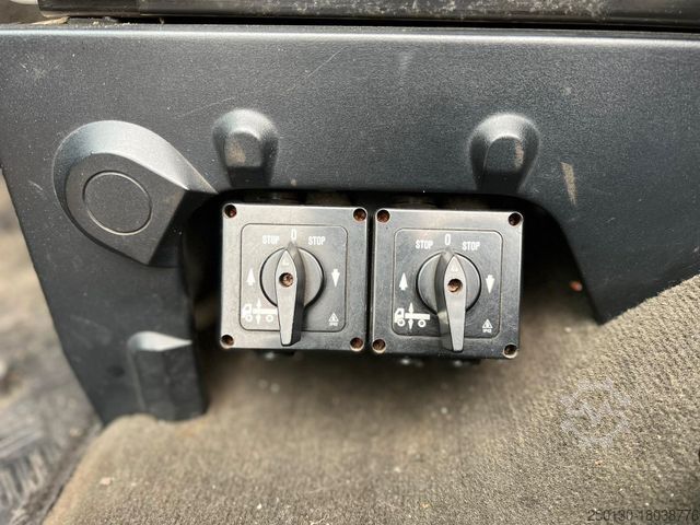 Samochód z wymienną zabudową MAN 25.372 BDF Unterflur mit Ladebordwand