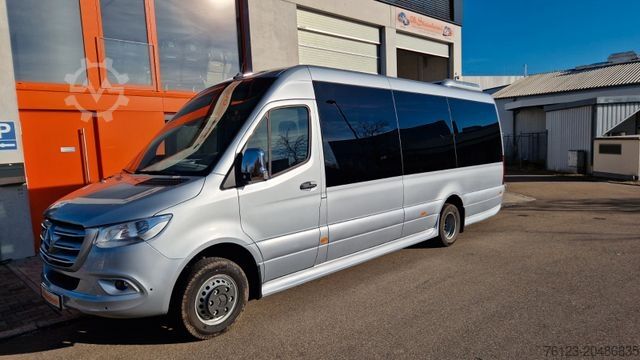 Minibusz MERCEDES-BENZ 519 und 517 Glasdach XXL 20 Sitze Stock