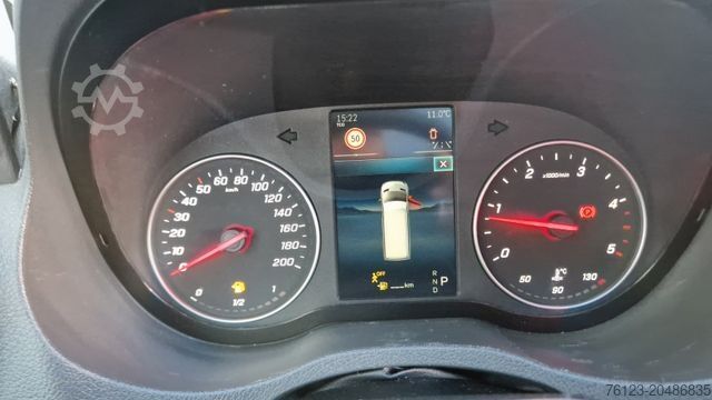 Minibusz MERCEDES-BENZ 519 und 517 Glasdach XXL 20 Sitze Stock