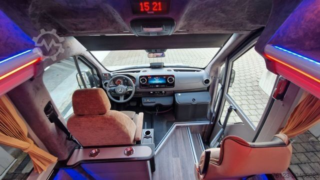Minibusz MERCEDES-BENZ 519 und 517 Glasdach XXL 20 Sitze Stock