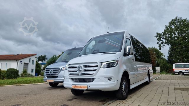 Minibusz MERCEDES-BENZ 519 und 517 Glasdach XXL 20 Sitze Stock