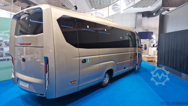 Minibusz IVECO Daily 70 Vorlauffahrzeug Ferqui Sunrise 2,5 m B