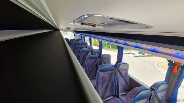 Minibusz IVECO Daily 70 Vorlauffahrzeug Ferqui Sunrise 2,5 m B