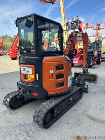 Mini excavator Hitachi ZX33U-6 (7740)