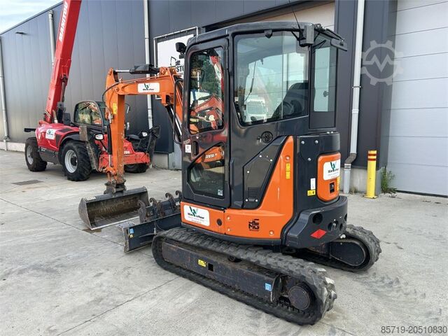 Mini excavator Hitachi ZX33U-6 (7740)