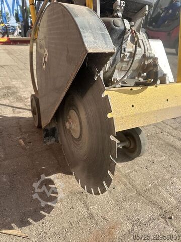 Máquina de asfalto Wacker Neuson BFS 1345