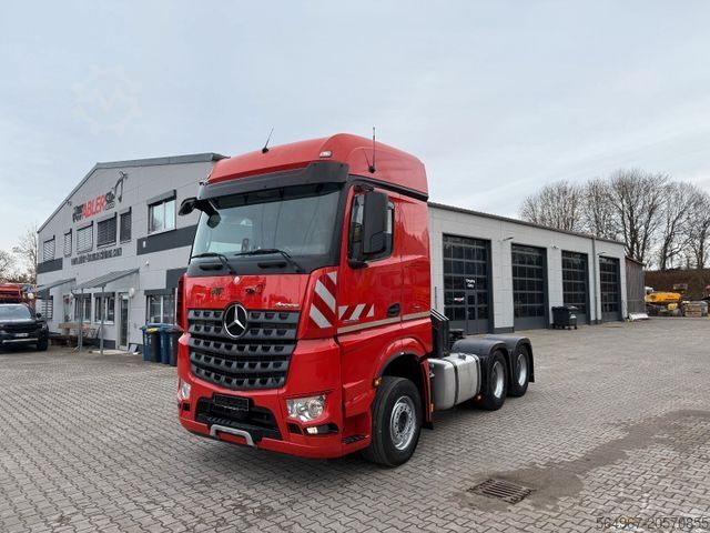 Schwerlast LKW/SZM MERCEDES-BENZ 2663 Arocs Nebenantrieb Retarder VOLL