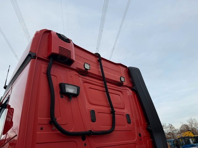 Schwerlast LKW/SZM MERCEDES-BENZ 2663 Arocs Nebenantrieb Retarder VOLL