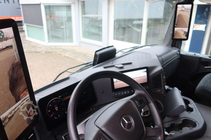 Standaard-SZM Mercedes-Benz Actros 2133 L Trekker + Hiab Kraan met City Tra...