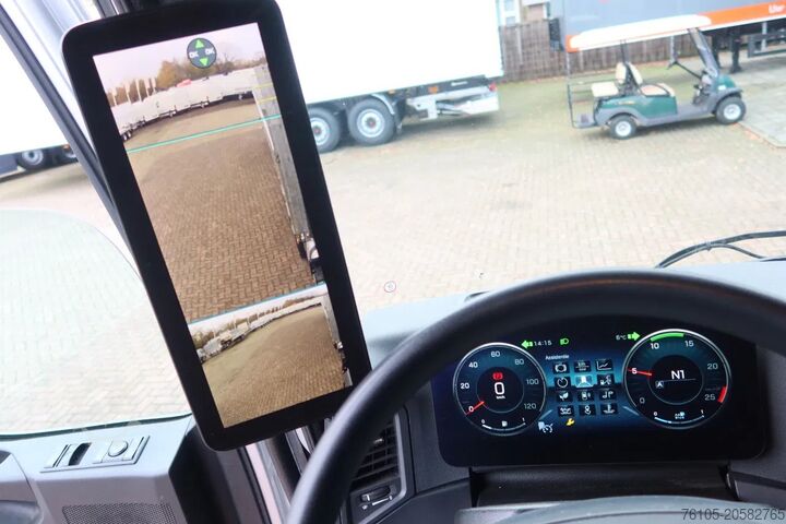 Standaard-SZM Mercedes-Benz Actros 2133 L Trekker + Hiab Kraan met City Tra...