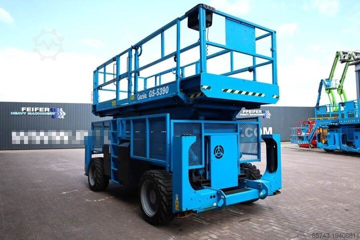 Elevador de tesoura Genie GS5390 Diesel, 4x4 Drive, 18.15m Working Height, 6