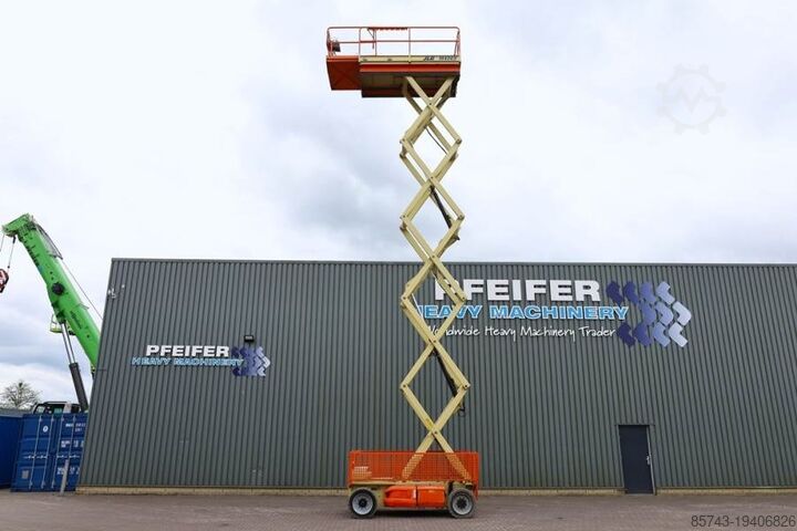 škarasta dizalica JLG M4069 Hybrid, 14.2m Working Height, 360kg Capacity