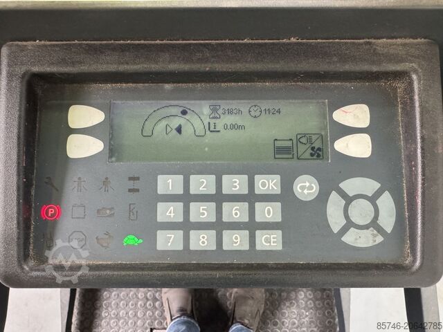 EKS 210——轨道导向！！机舱 1000 毫米！！ JUNGHEINRICH EKS 210 - Rail Guidance !! Cabin 1000 MM !!