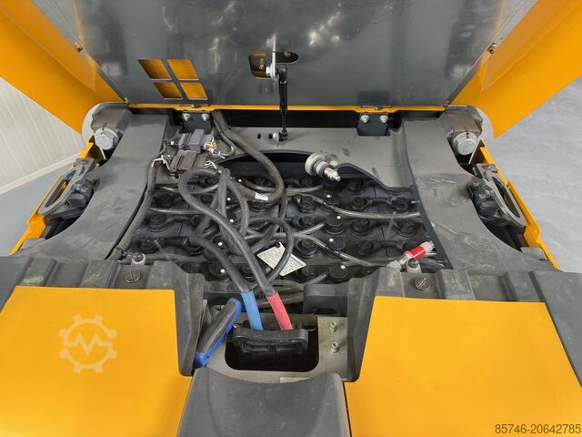 EKS 210——轨道导向！！机舱 1000 毫米！！ JUNGHEINRICH EKS 210 - Rail Guidance !! Cabin 1000 MM !!