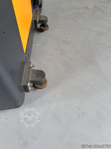 EKS 210——轨道导向！！机舱 1000 毫米！！ JUNGHEINRICH EKS 210 - Rail Guidance !! Cabin 1000 MM !!