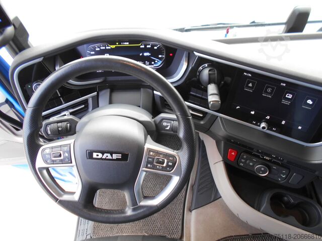 Tracteur routier standard DAF XG 480