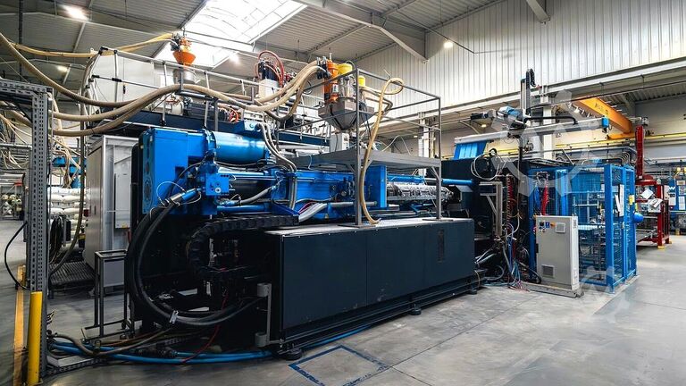 Mašina za kalup za ubrizgavanje Stork S+ 9000-8650