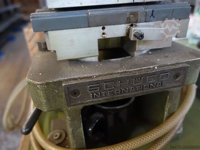 الصحافة الهوائية SCHÜCO II