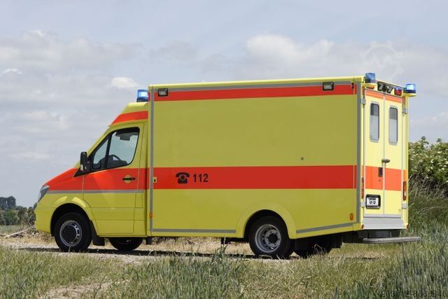 Fire truck MERCEDES-BENZ Sprinter 519  // Mod. 2017 // 1 J Garantie //