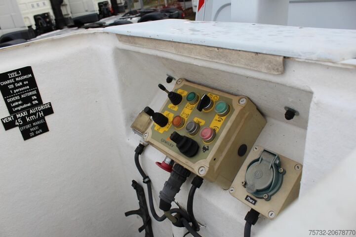 LKW mit Hubarbeitsbühne Renault Master  Bühne EN100TF1 10m   Klima   561h   AHK