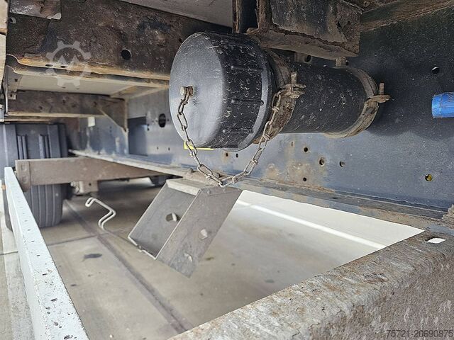 Συρόμενοι μουσαμάδες KRONE SD