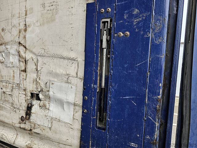 Συρόμενοι μουσαμάδες KRONE SD