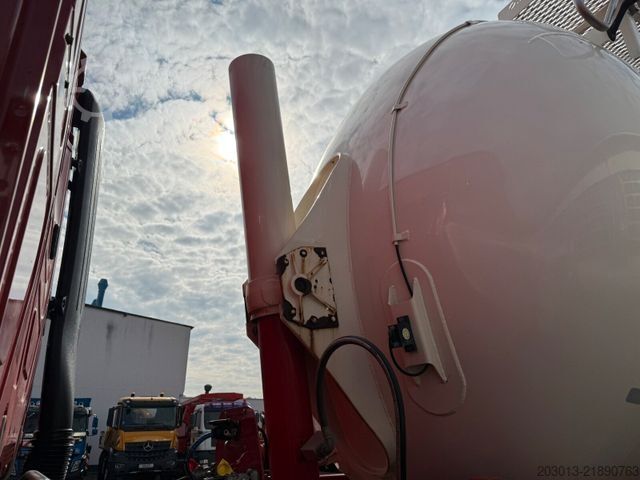 Силосный полуприцеп  O.ME.P.S. o ADR 3 Achs 60.000 Liter