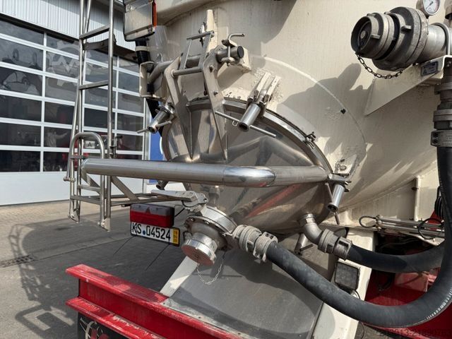 Силосный полуприцеп  O.ME.P.S. o ADR 3 Achs 60.000 Liter