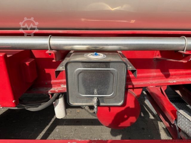 Силосный полуприцеп  O.ME.P.S. o ADR 3 Achs 60.000 Liter