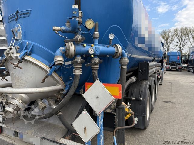 Силосный полуприцеп SPITZER SK 2760 Silo ADR 3 Achse 60.000 Liter