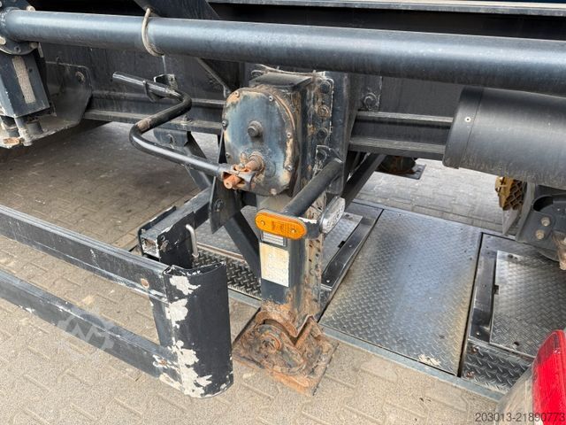 Силосный полуприцеп SPITZER SK 2760 Silo ADR 3 Achse 60.000 Liter