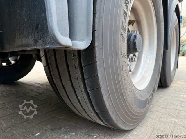 Силосный полуприцеп SPITZER SK 2760 Silo ADR 3 Achse 60.000 Liter