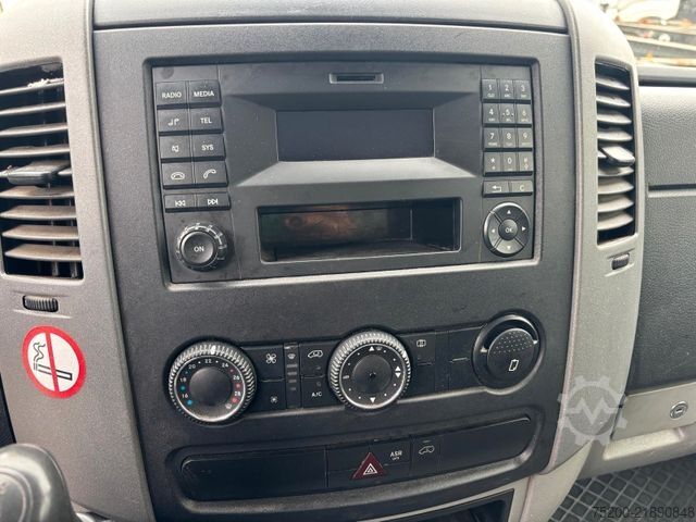 Furgoneta pick-up MERCEDES-BENZ Sprinter 311 Pritsche / Plane