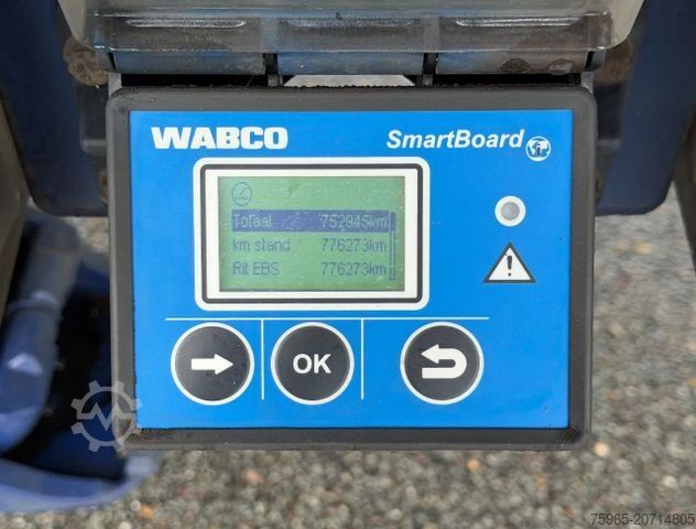 Walking floor semitrailer KRAKER CF-X2 WALKING FLOOR 2X STEERING AXLE TOP CONDITI