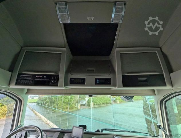 Refrigerated truck VOLVO FH 13.460 I-PARK COOL THEMO KING UT-800 VAN BEUR