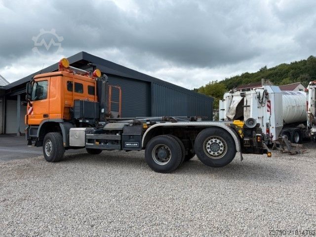 Outro MERCEDES-BENZ Actros MP 3 2636 6x4+Lift, Meiller, Winterdienst